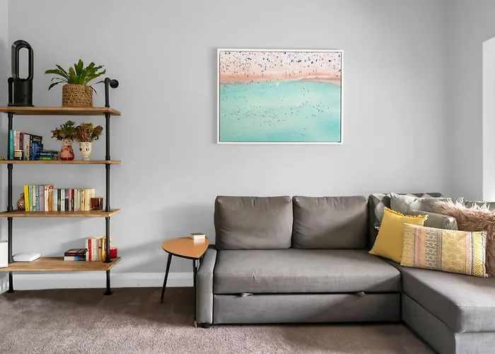 \'Beachside Bliss\' Heart Of The Coastal Lifestyle